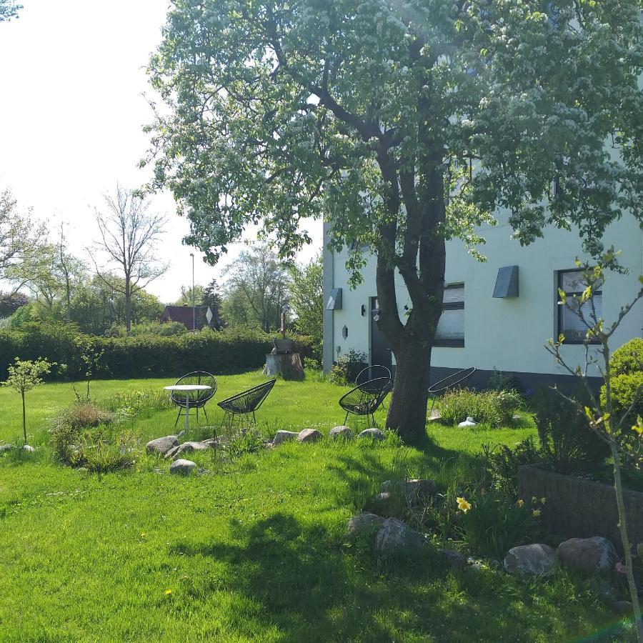 Ahoi Bed & Breakfast Wesselburenerkoog ภายนอก รูปภาพ